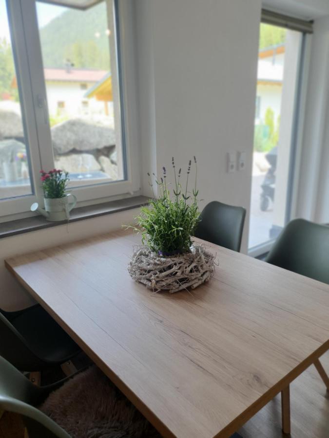 Alpenflair Apartment Berwang Luaran gambar